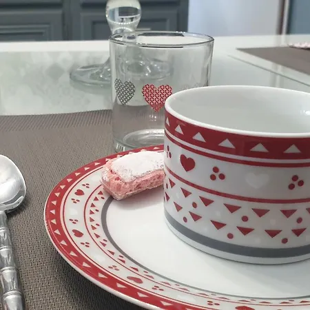 In Champagne Bed & Breakfast 3*