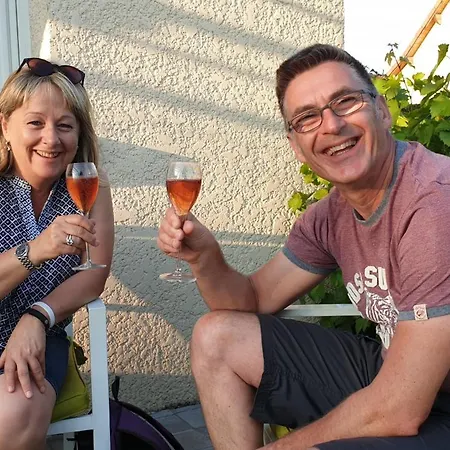 In Champagne Bed & Breakfast 3*